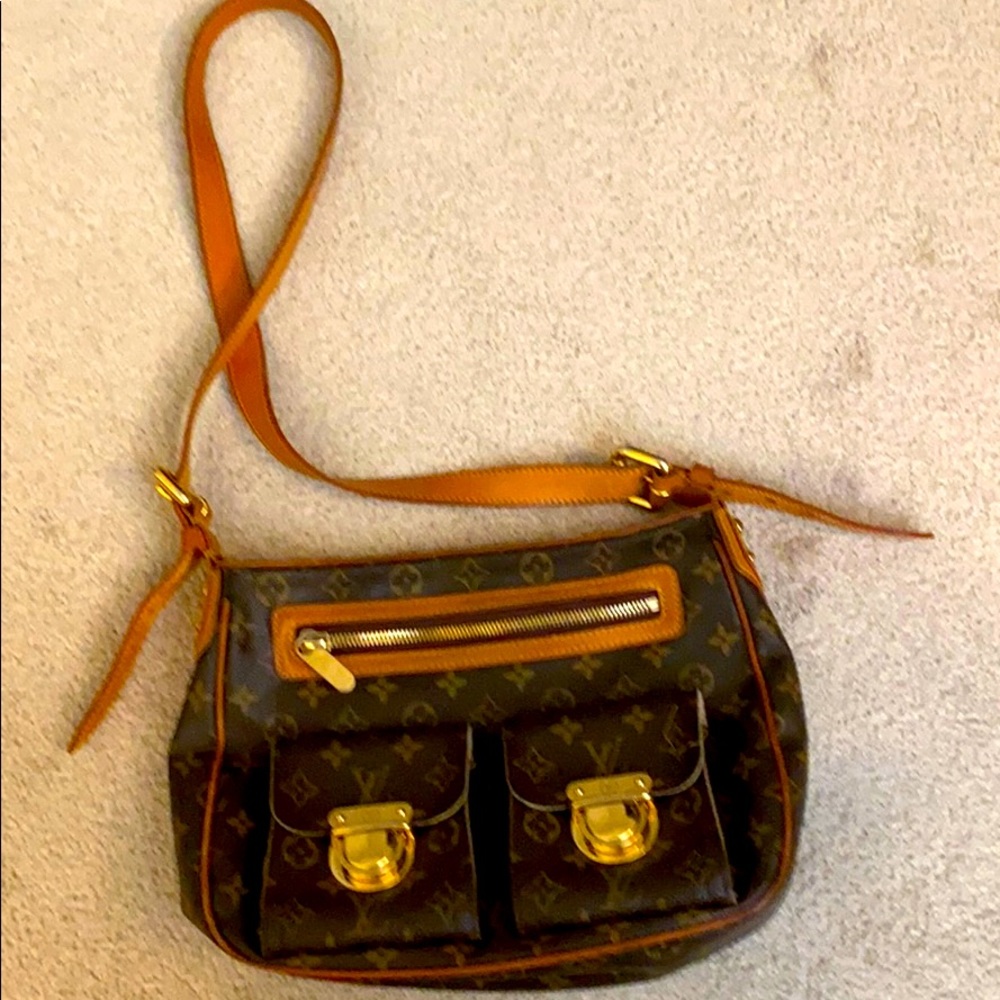 Louis Vuitton cross body